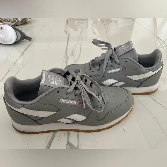 Grey Reebok’s - Picture 3 of 7